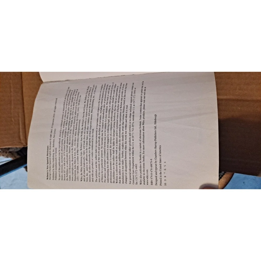 Webster's New‎ Spanish Dictionary 2010